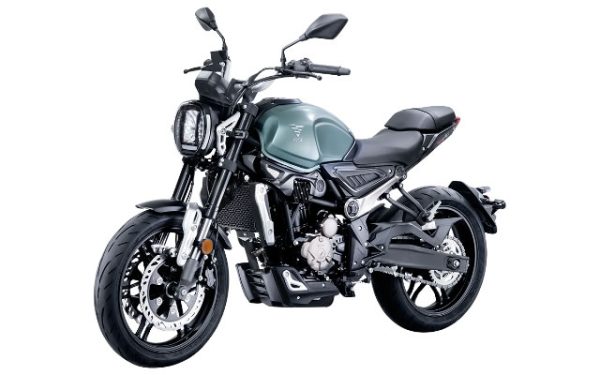 VOGE 300 AC