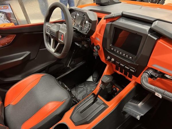 UTV POLARIS RZR PRO R 2000cc Armored Edition 2025 - Image 3